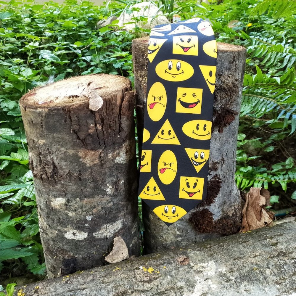 Vintage SMILEY FACE BLOCKS Tie by Ralph Marlin